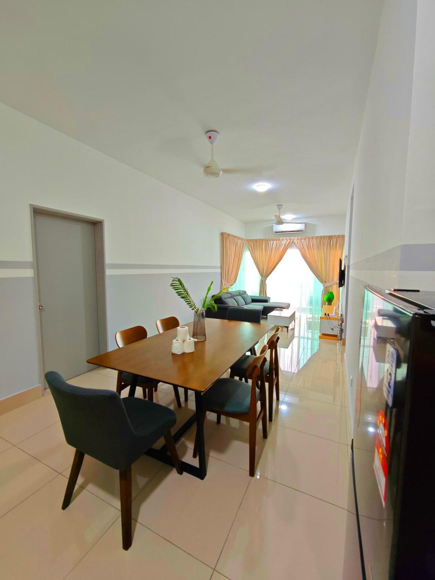 Exclusive 3 Bedroom @sungai Besi, * Kuala Lumpur